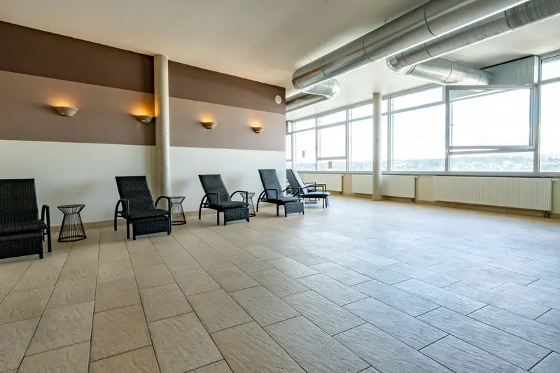 Ruheraum mit Liegen